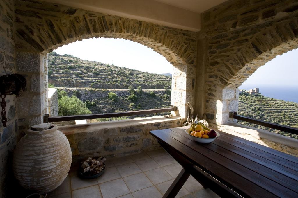Villa Benos Tower à Tsikkaliá Extérieur photo